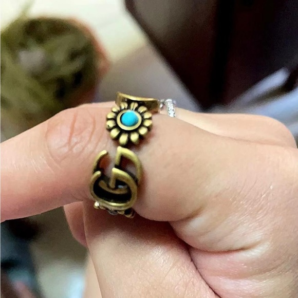 Gucci - Picture 2 of 2